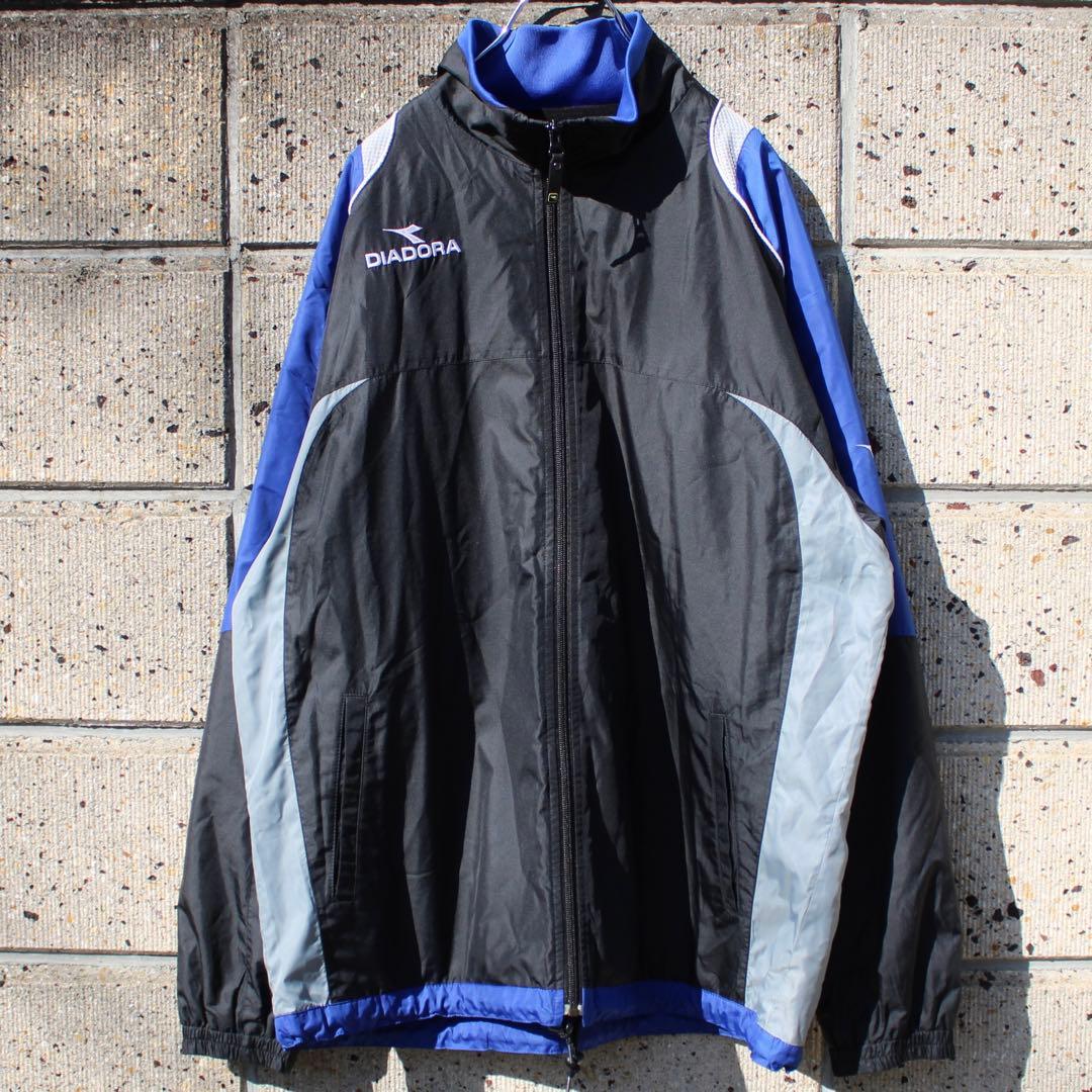 DIADORA 各所ロゴ刺繍入り 大きめ 2枚生地 古着 フルジップジャケット