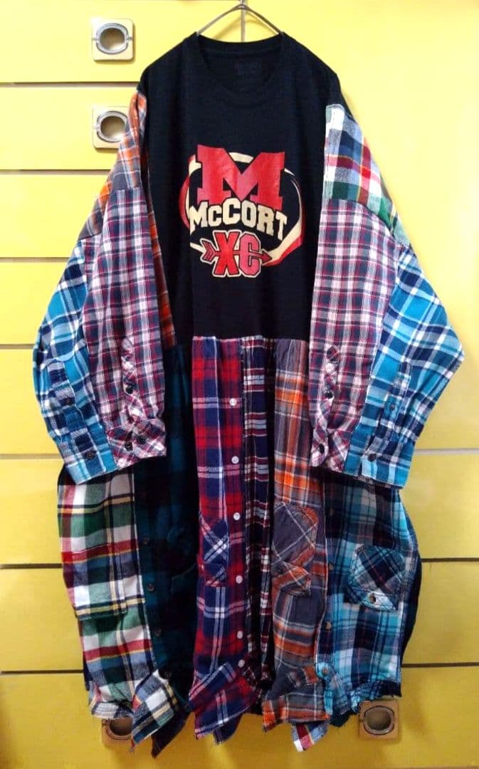 ネルシャツ＆Tシャツリメイクワンピース＆付け襟︎︎✤黒✤オーバー／フリーサイズ