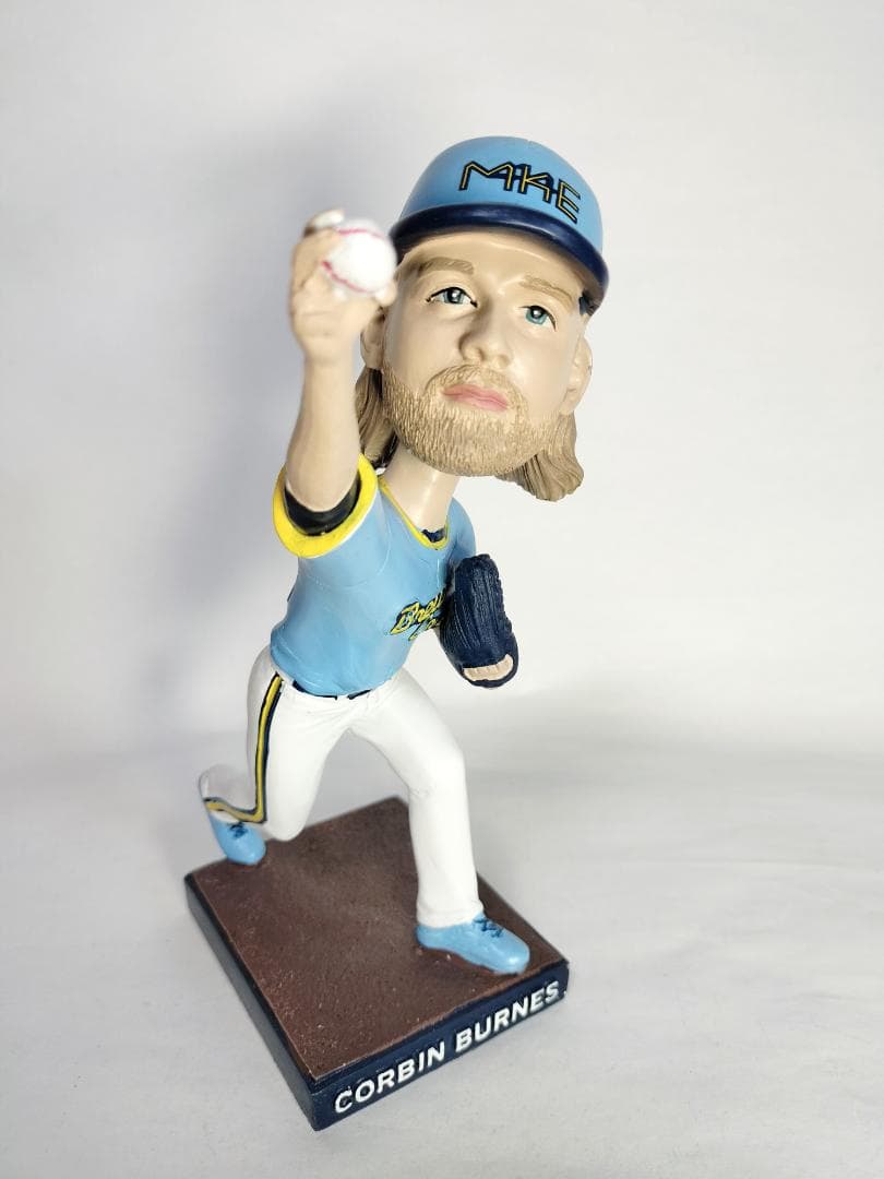 【Uさま専用】コービン・バーンズ／”シティコネクト” ボブルヘッド人形