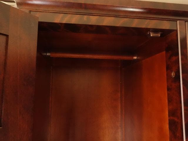 北海道民芸家具　洋服タンス　ワードロープ　再塗装済　USED