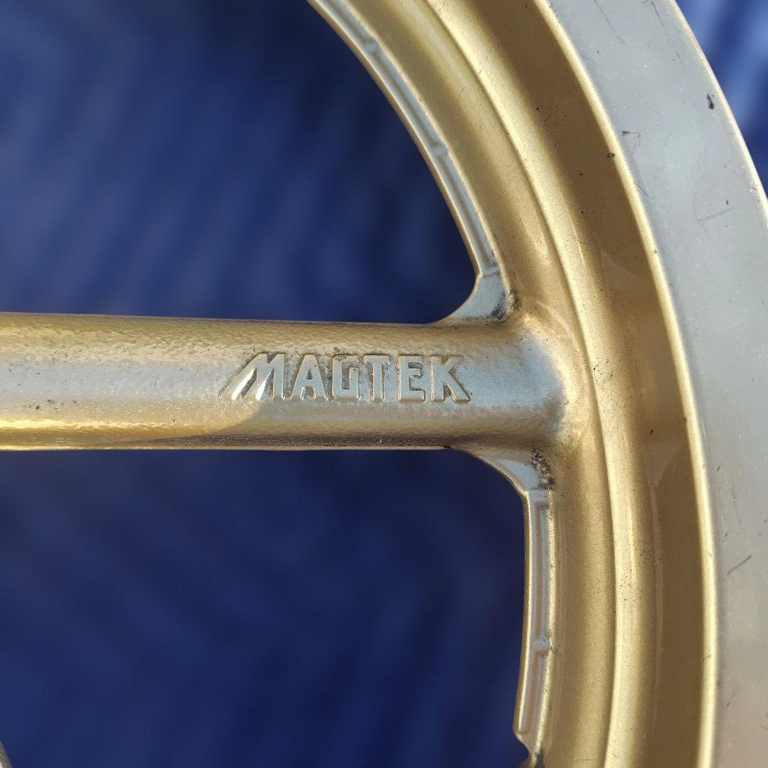 ホンダNSR250SPマグホイール 純正 ディスクボルト付き　ベアリング交換済