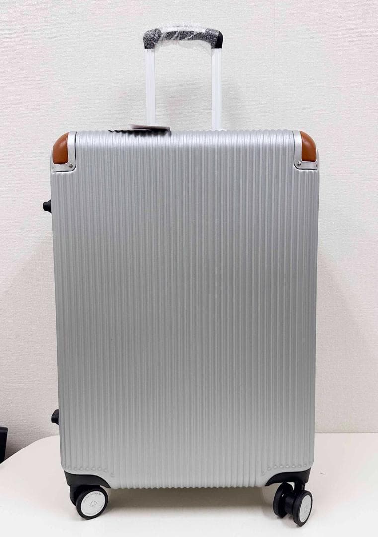 新品 ★ スイスミリタリー プレミアム スーツケース 64L シルバー 24in