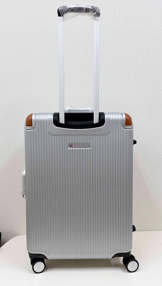 新品 ★ スイスミリタリー プレミアム スーツケース 64L シルバー 24in