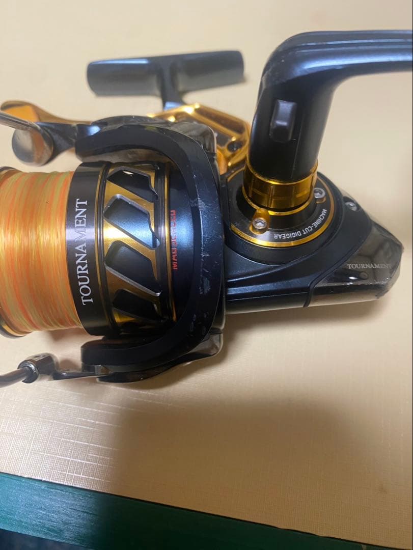 ダイワ 18トーナメント ISO 2500SH-LBD 値下げ交渉あり