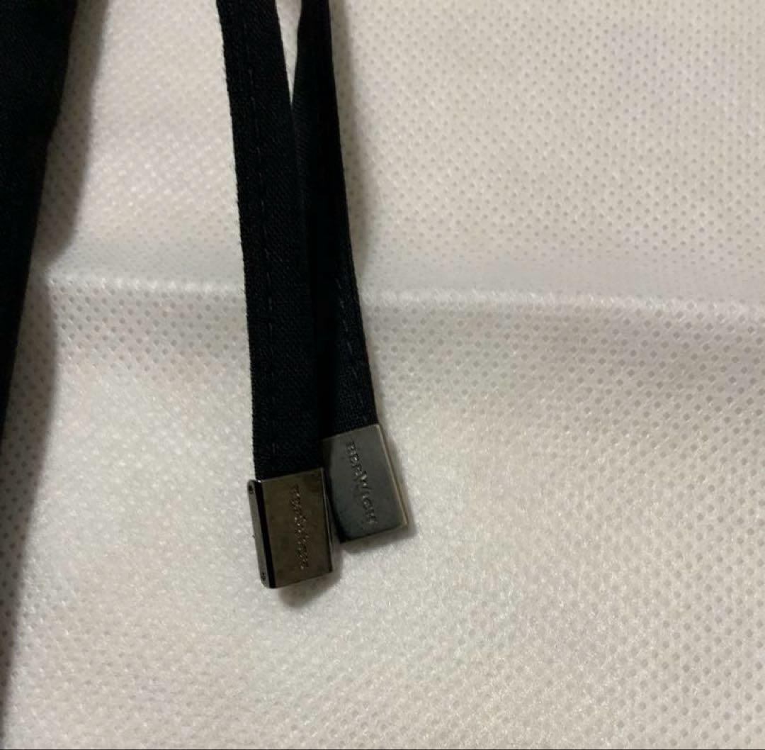 【干場別注モデル】H DUE 永久クリース ストレッチウールパンツ ブラック