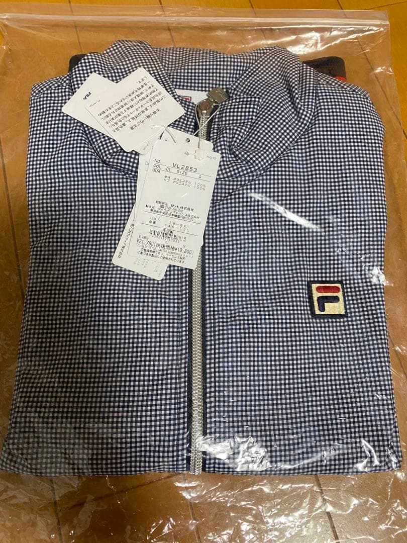 期間限定15,000円→13,000円　FILA ジップジャケット新品 Sサイズ