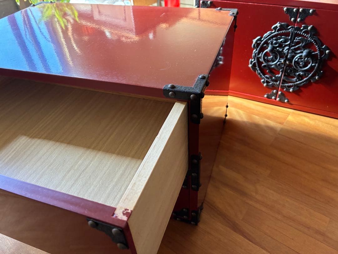 【値下げ中】伝統的な日本の木製箪笥