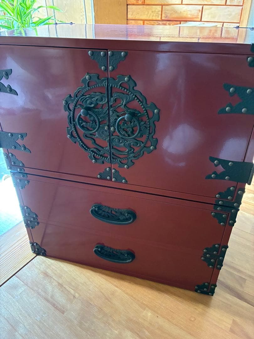 【値下げ中】伝統的な日本の木製箪笥