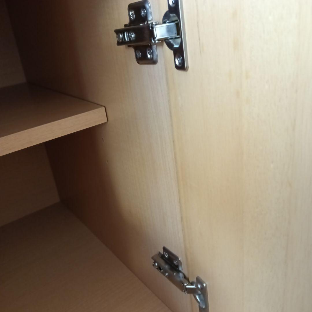 テレビ台　キャスター付