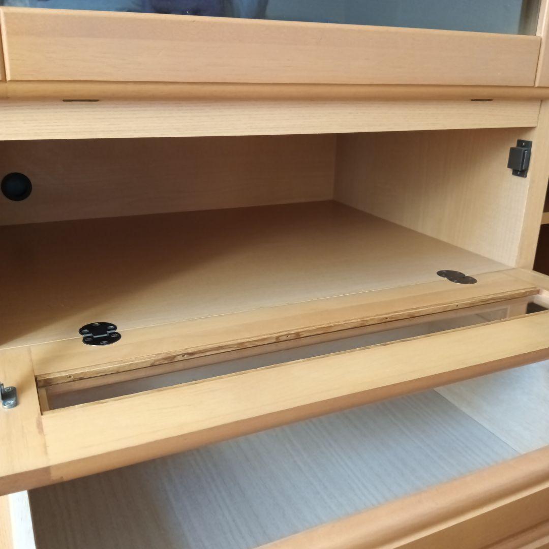 テレビ台　キャスター付