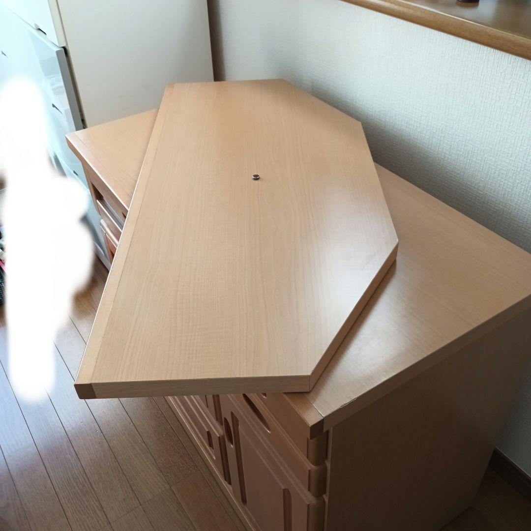 テレビ台　キャスター付