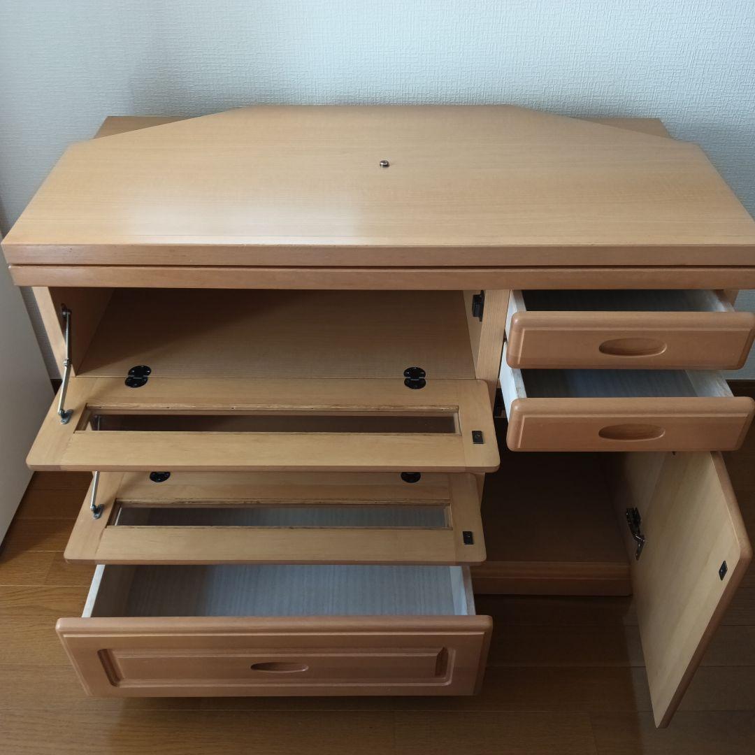 テレビ台　キャスター付