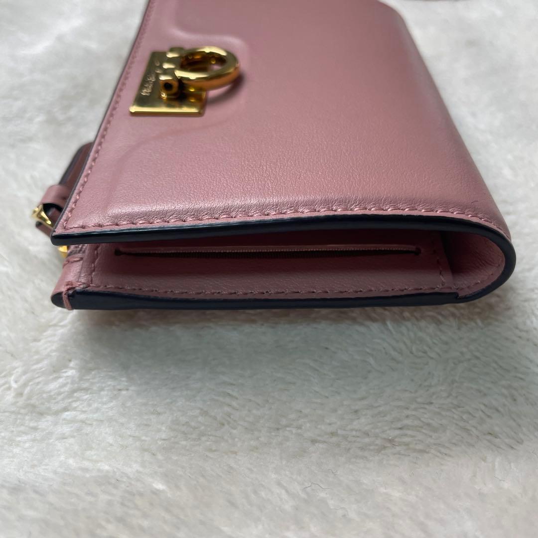 B*r様 極美品 Ferragamo フェラガモ チェーンウォレット 折財布 2