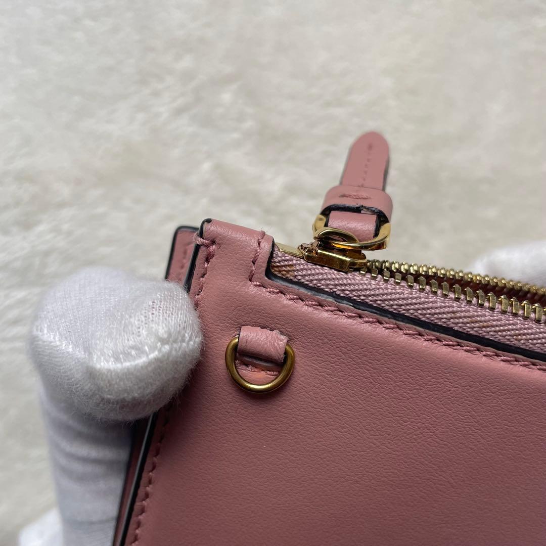 B*r様 極美品 Ferragamo フェラガモ チェーンウォレット 折財布 2