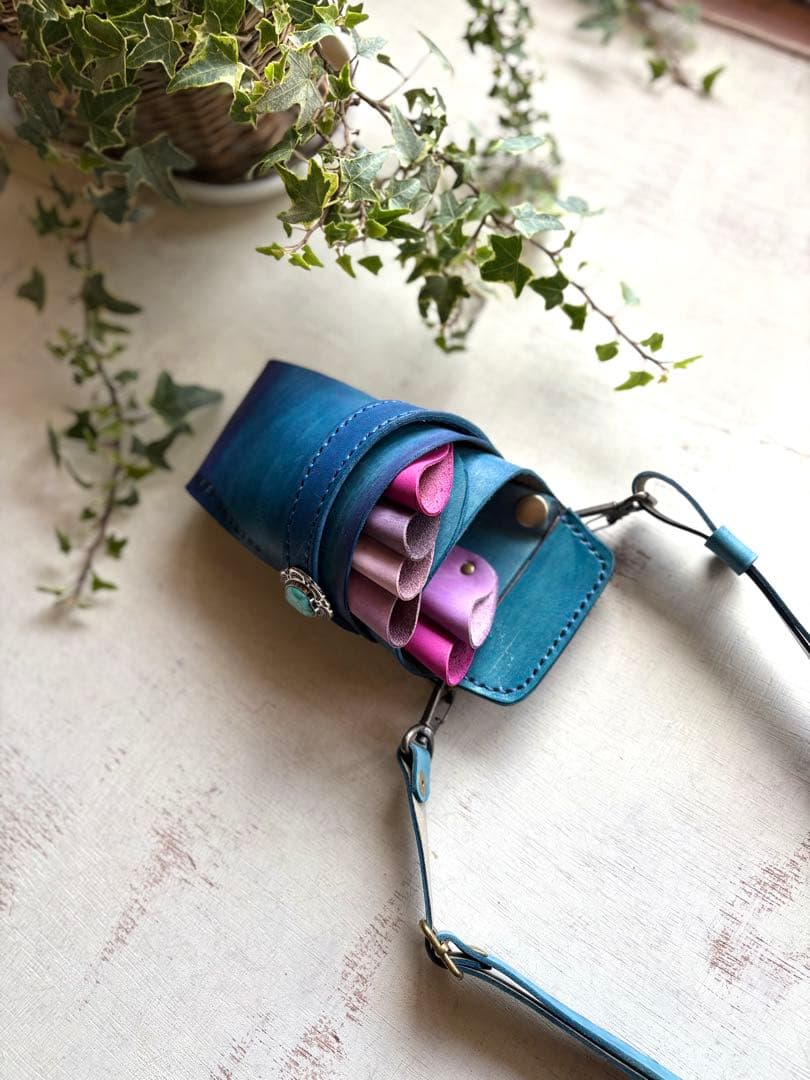 手染めブルーグラデのシザーケース