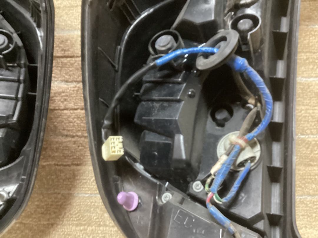 トヨタアクア ＮＨＰ10 中期純正テールランプ　左右　セット