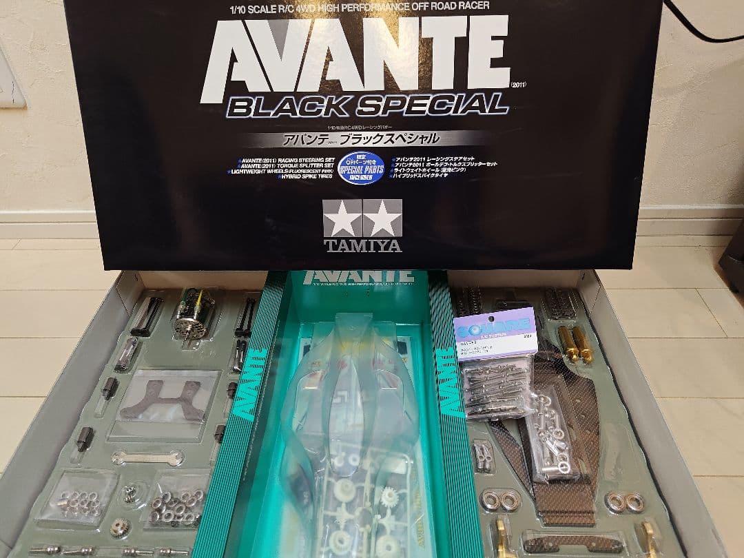 タミヤ　1/10 RCカー　アバンテブラックスペシャル +チタンビス