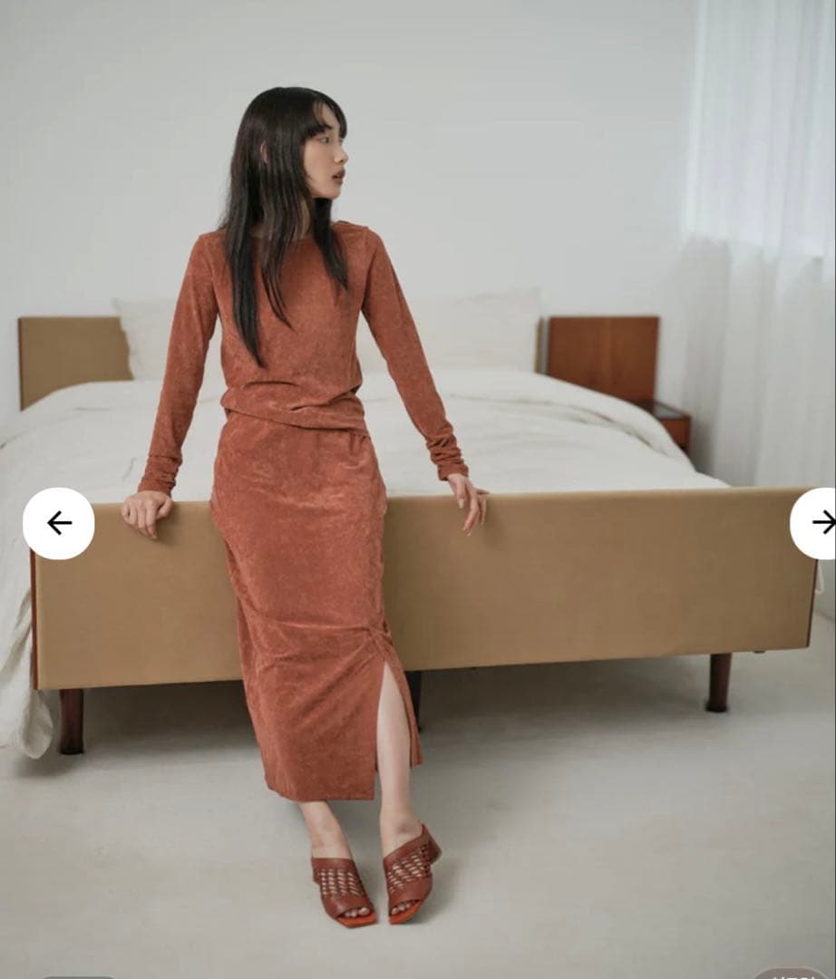 【美品】 STRATA エストラータ トリアセベロアナロースカート＆トップス