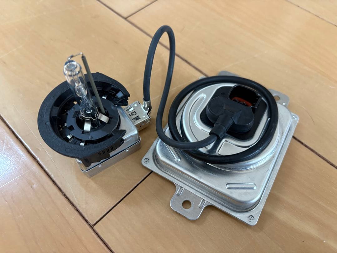 ダッジ チャレンジャー 用 純正 HID キット