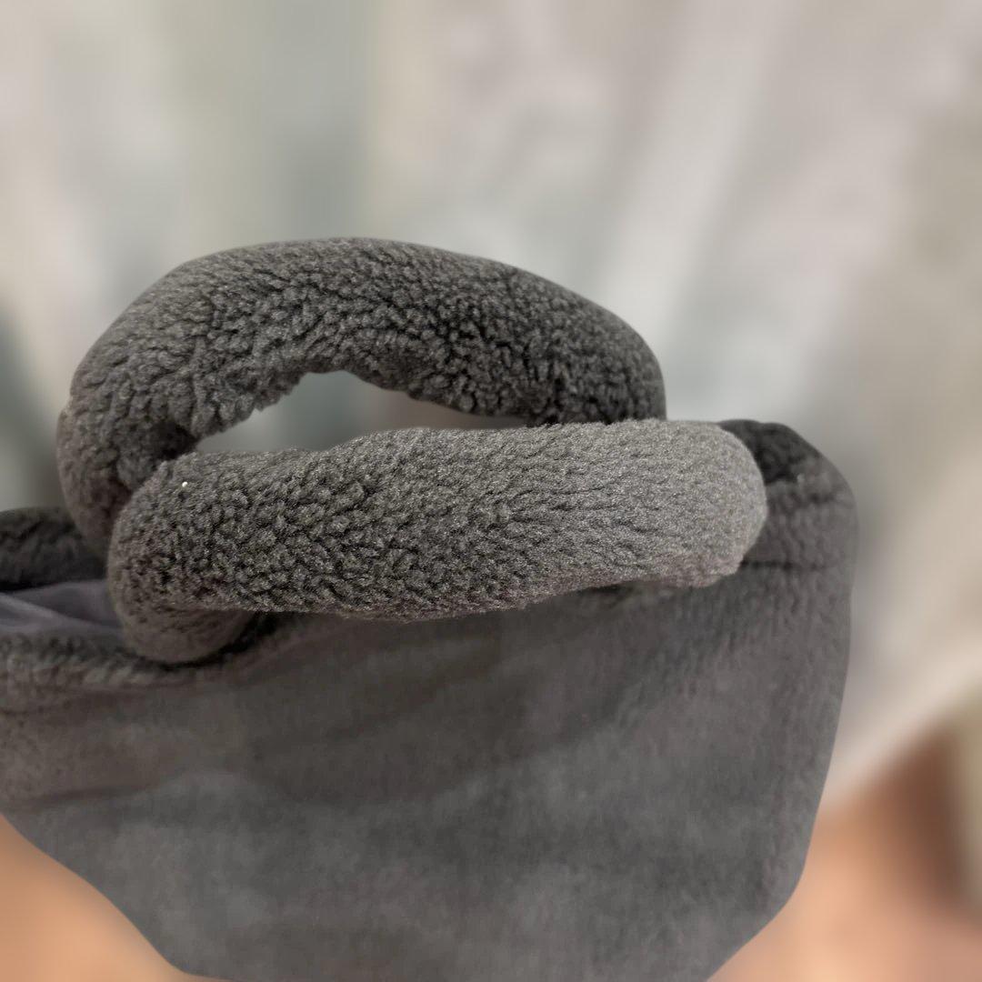 PRADA ノベルティトートバッグ　グレー