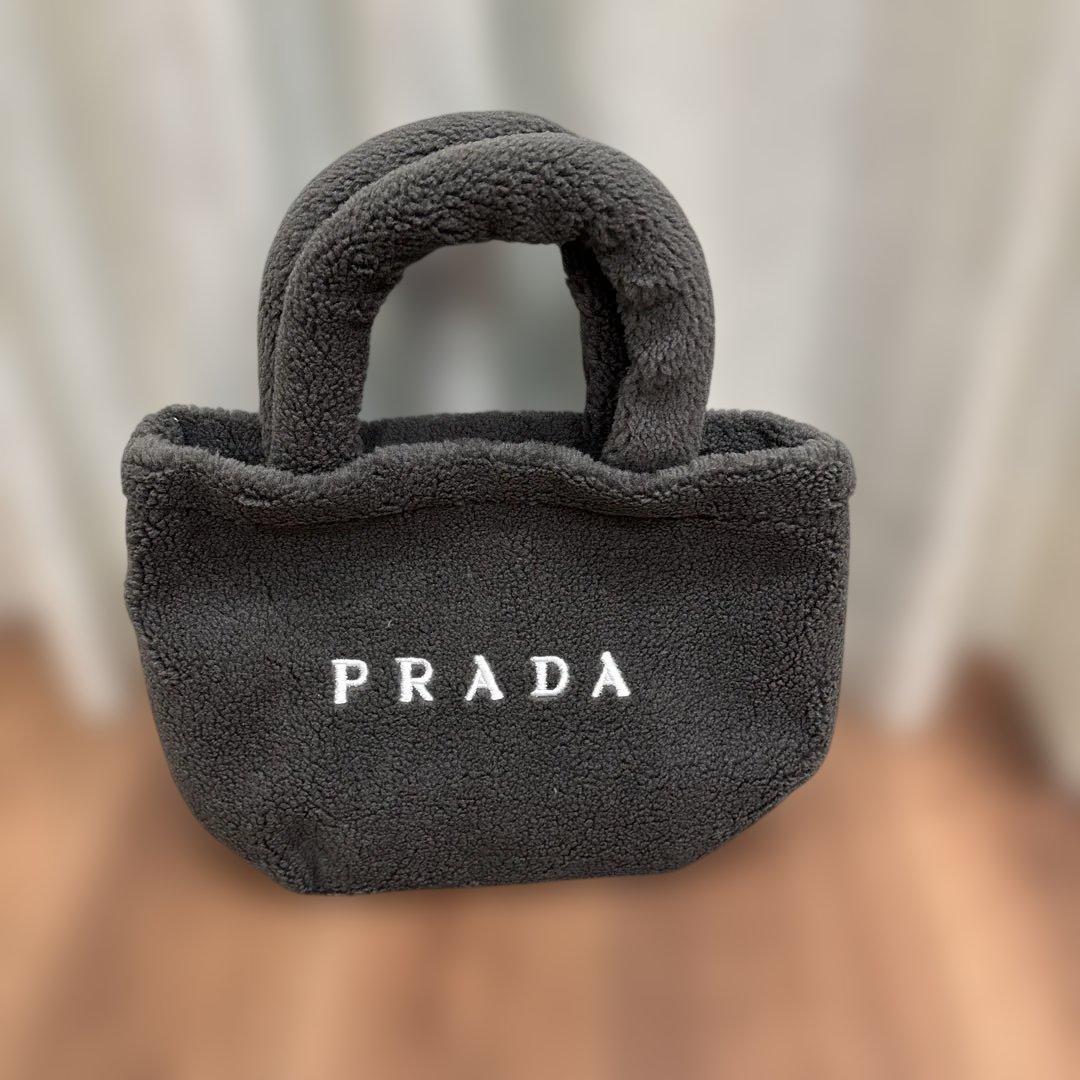 PRADA ノベルティトートバッグ　グレー