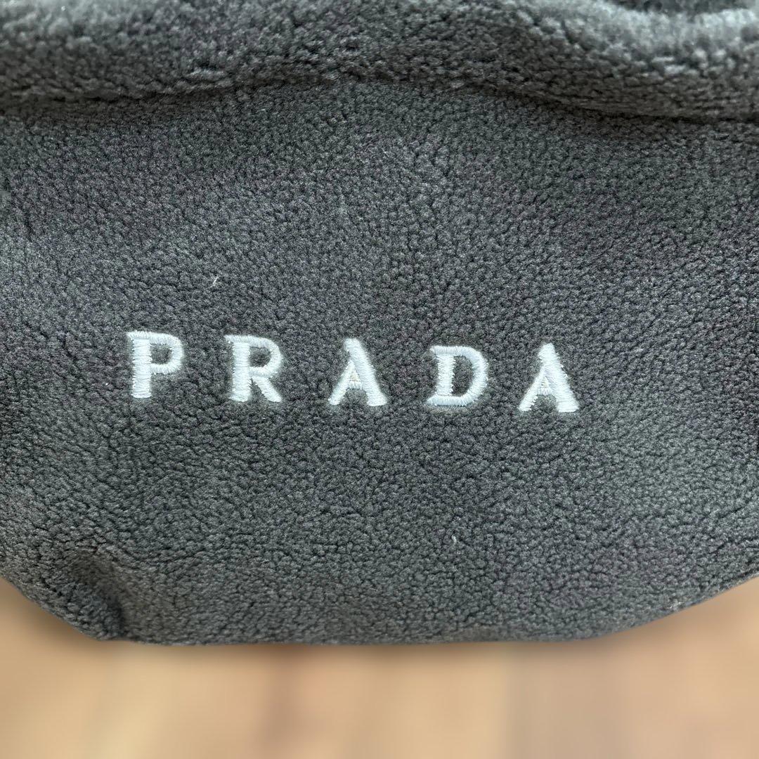 PRADA ノベルティトートバッグ　グレー
