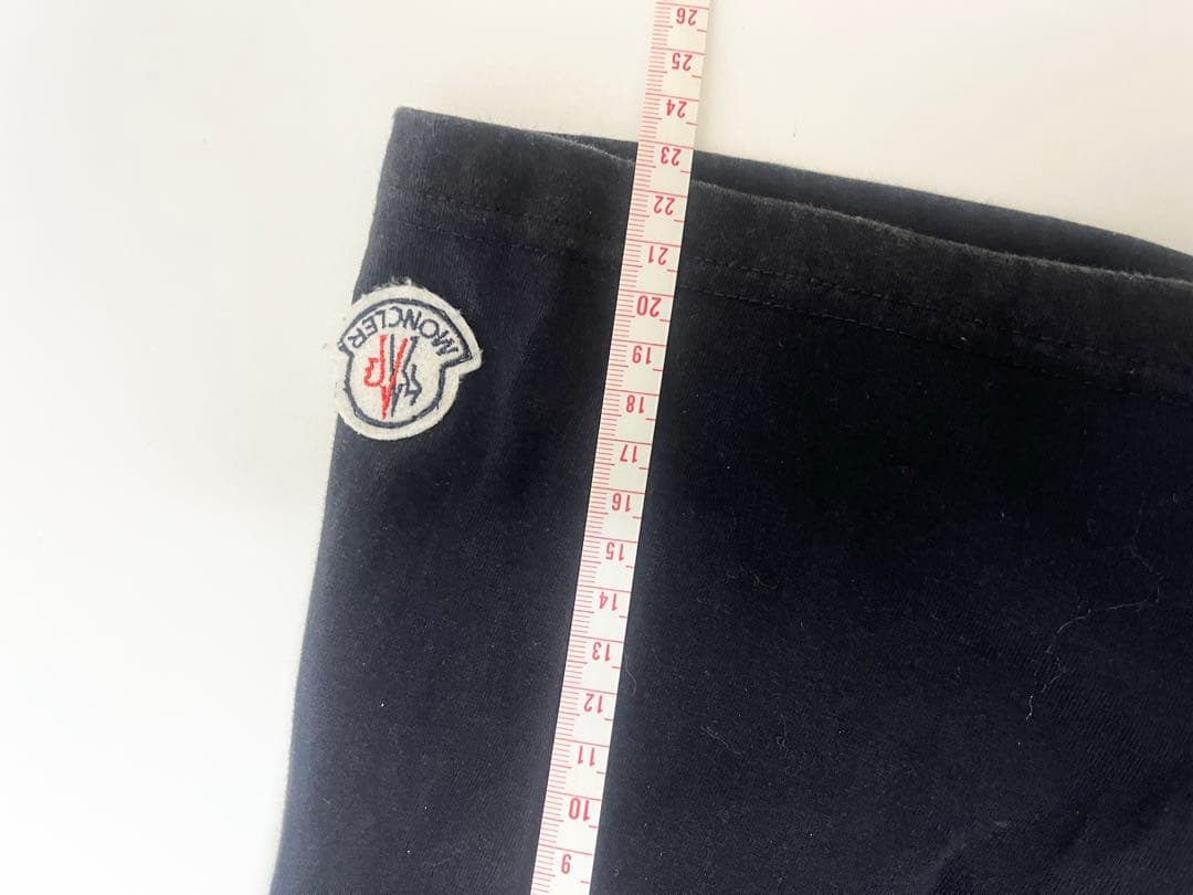 【掘り出し物‼️】MONCLER ブラック Tシャツ ビッグロゴ　L モンクレール