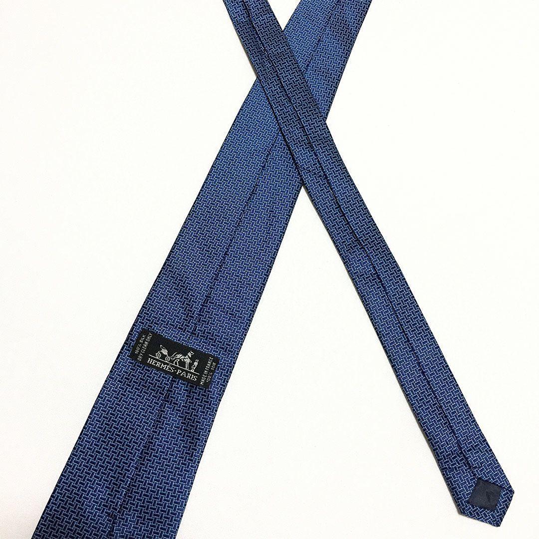 未使用級 エルメス HERMES ネクタイ シルク100% ブルー 総柄