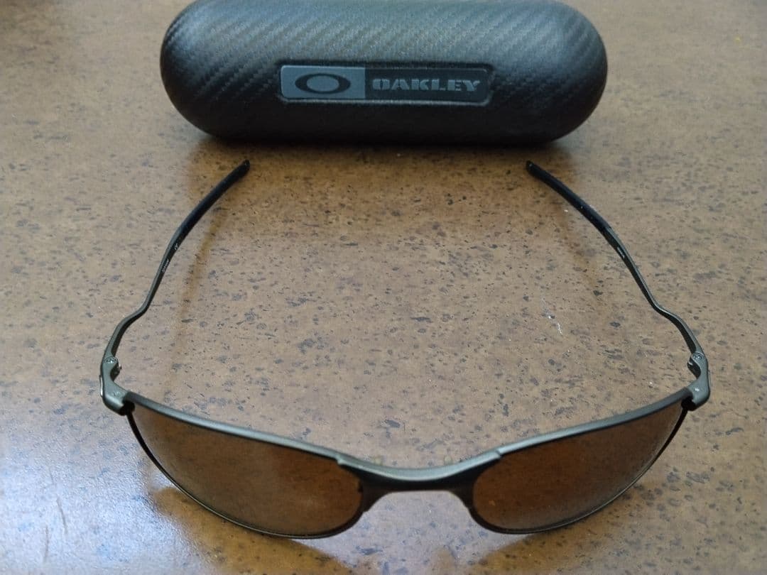 OAKLEY TIGHTROPE オークリー サングラス タイトロープ