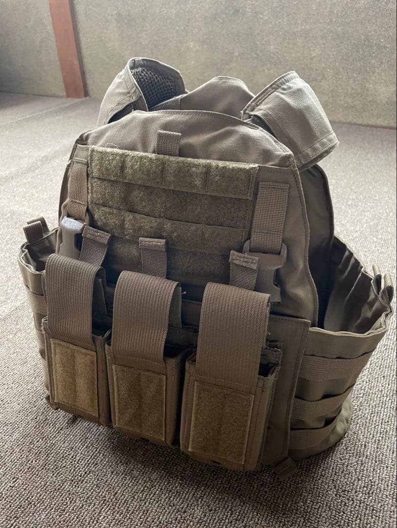 MAYFLOWER 実物　APC プレートキャリア　セット