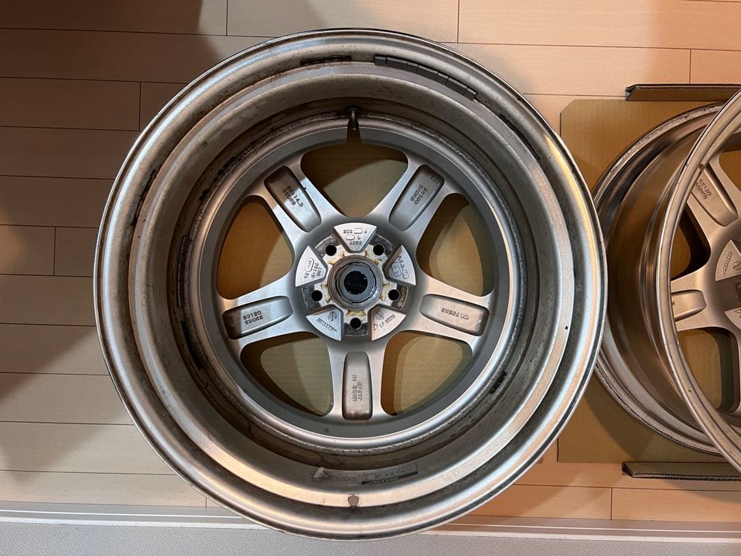 AME シャレンVFX 20インチ4本