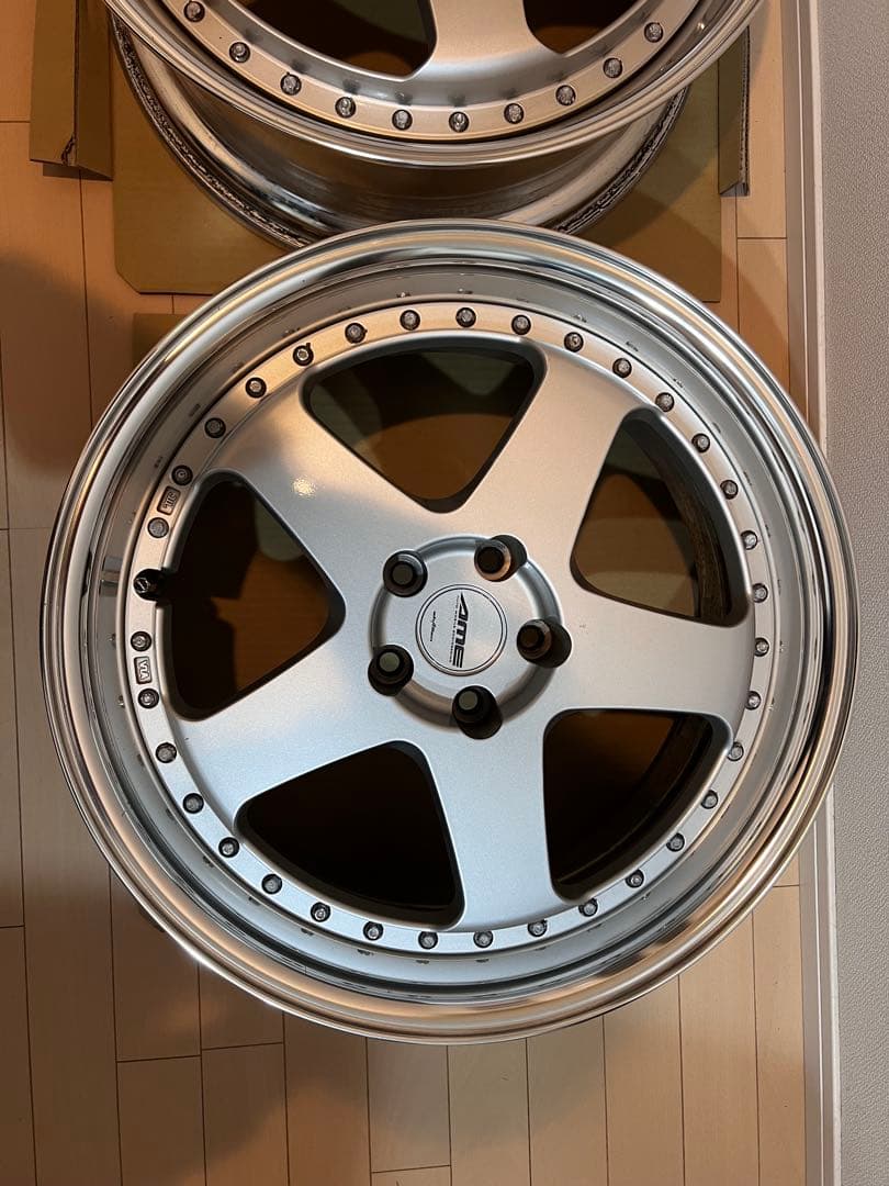 AME シャレンVFX 20インチ4本