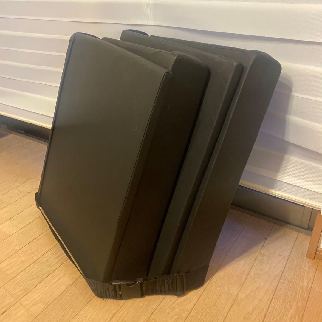 ステップワゴンRP6〜8系 ブラックシートフラットクッション4個セット Mサイズ