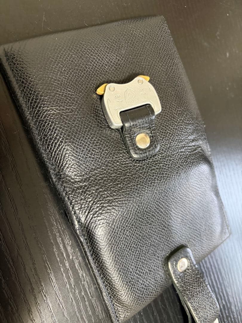 jetStock ジェットストック ブラックレザー 二つ折り財布 保存袋付き