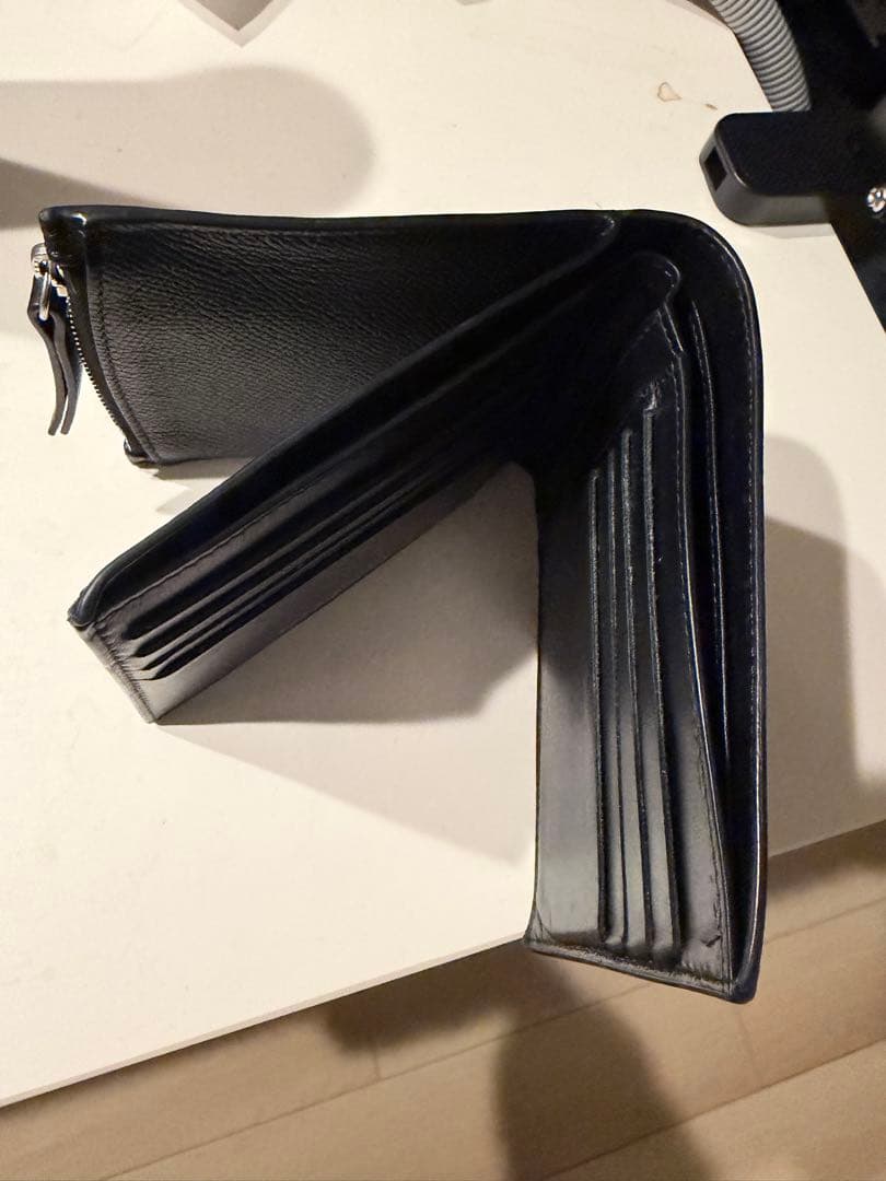 メゾン　マルジェラ　ブラックレザー 二つ折り財布