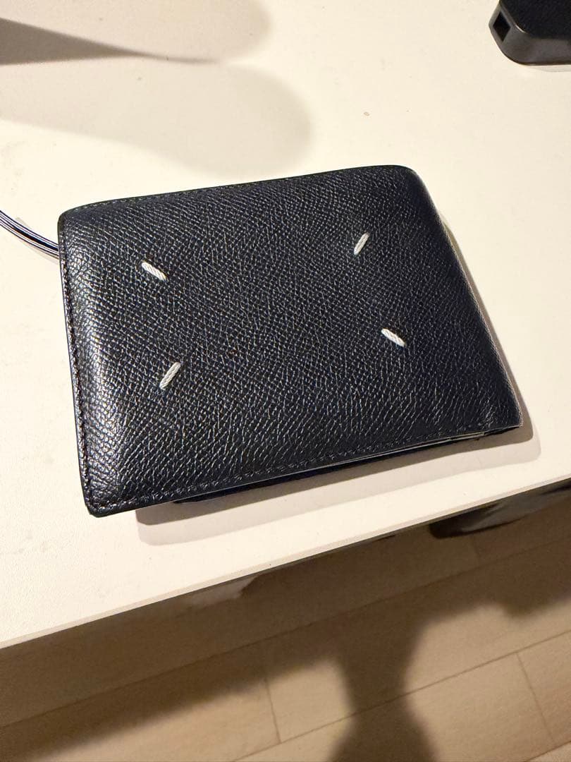 メゾン　マルジェラ　ブラックレザー 二つ折り財布