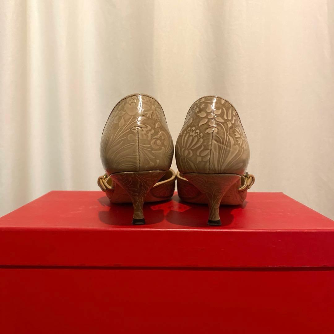 ヴィンテージミュウミュウmiumiu パンプス