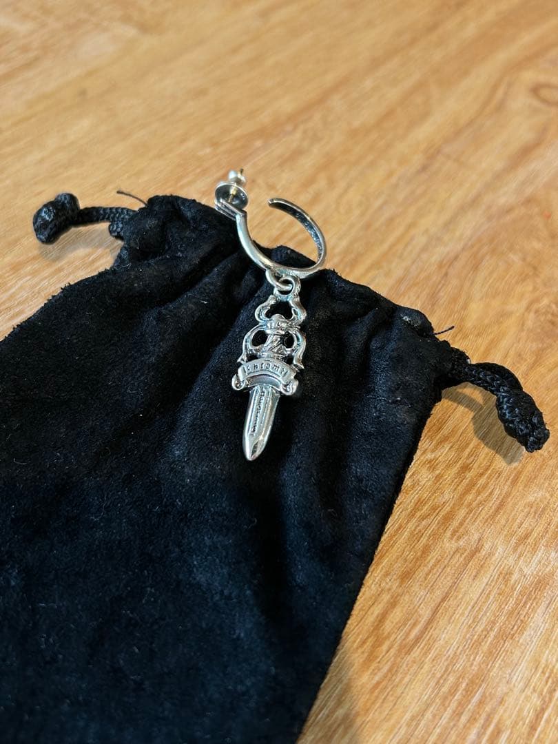 クロムハーツ ダガーフープピアス(片耳)