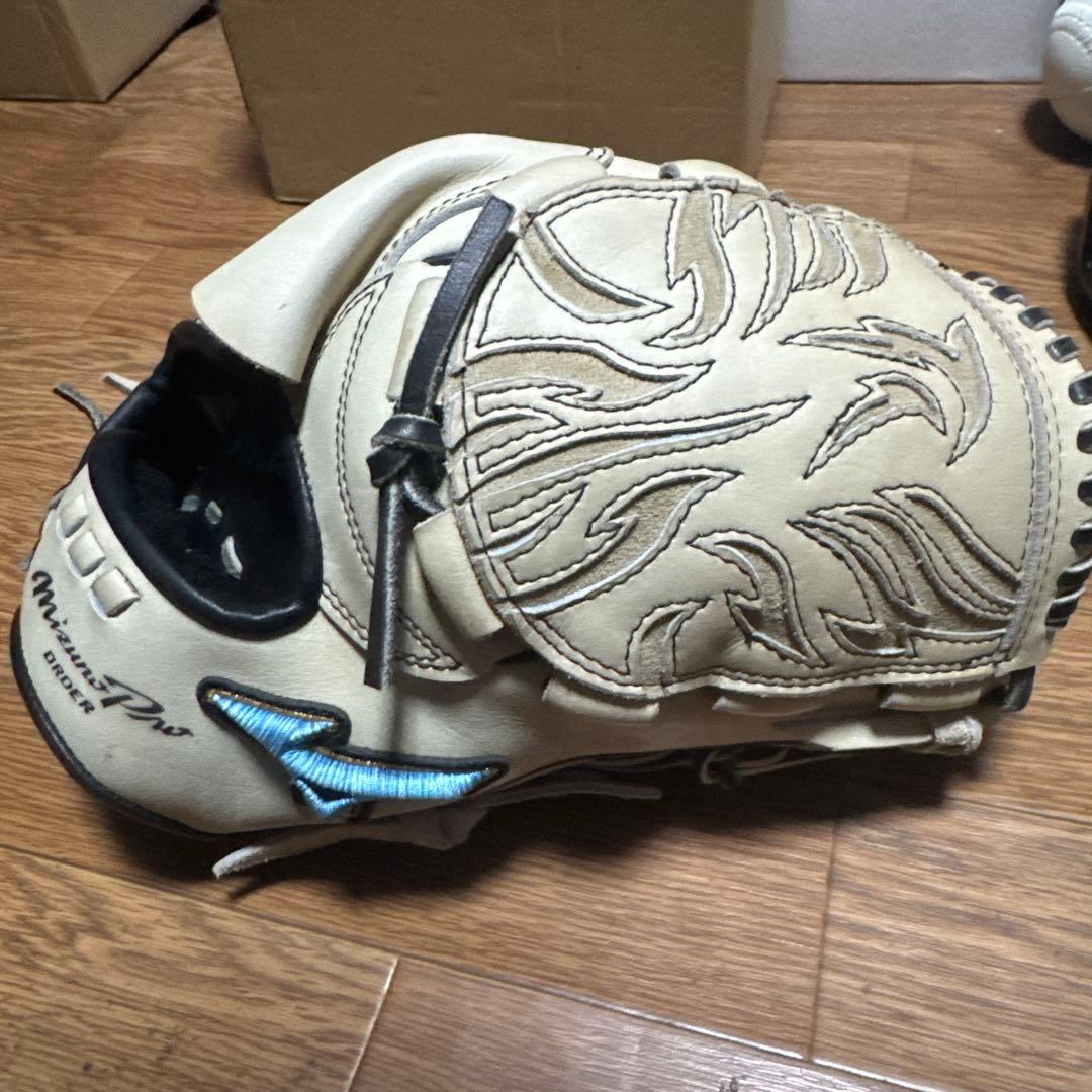 ミズノプロオーダー　投手用グローブ