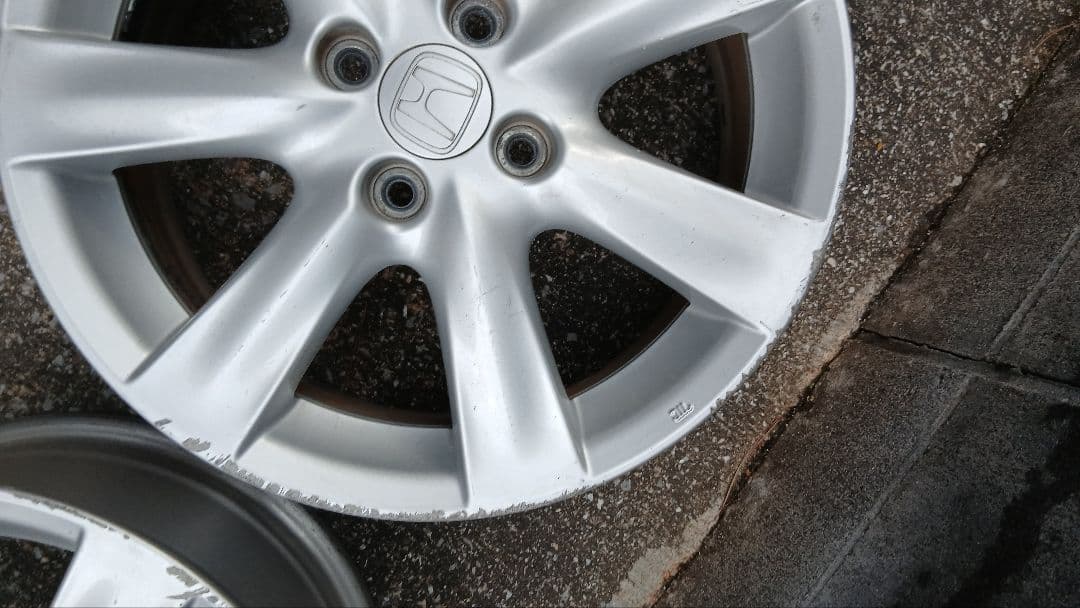 ホンダ インサイト純正 16インチ ホイール