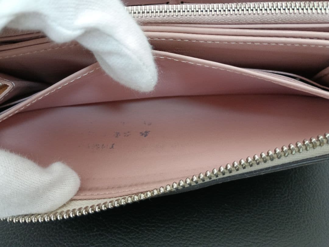 LOUIS VUITTON ルイヴィトン マヒナ ジッピー ガレ