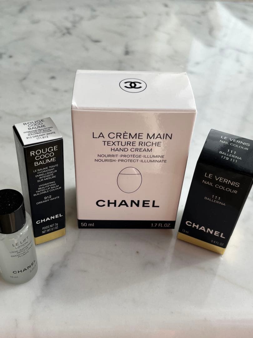CHANEL ハンドクリーム&ネイルカラーセット
