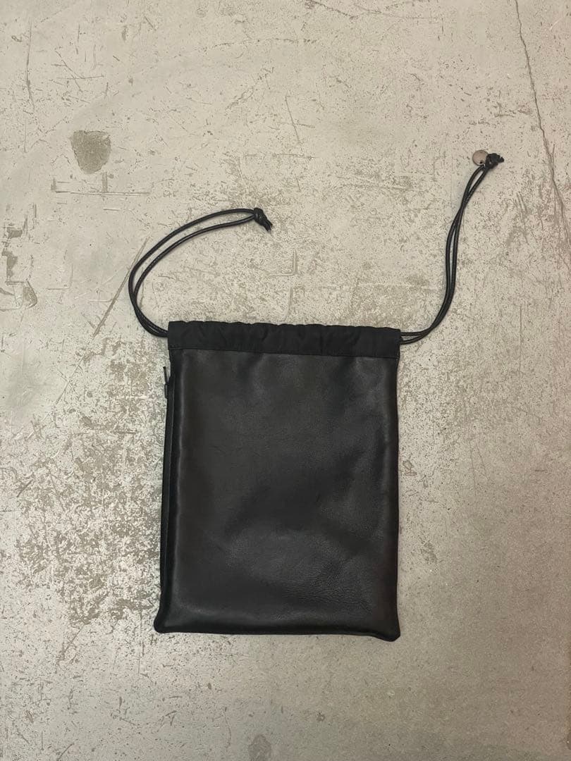 DECI 巾着　レザーリバーシブル　ovy