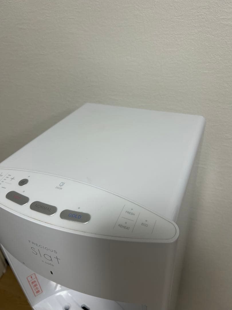 FRECIOUS Slat＋Cafe フレシャスウォーターサーバー