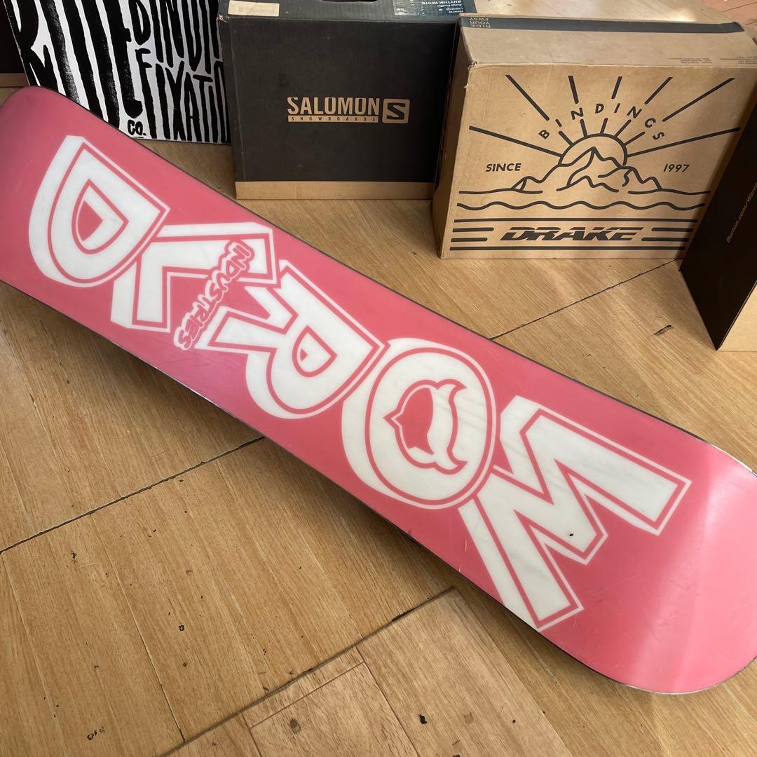 WI×SALOMON　キッズスノーボードセット　サロモンバイン付4点セット