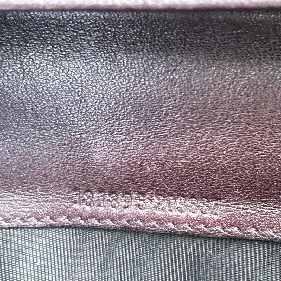 GUCCI グッチ　長財布　シマレザー　ロゴプレート 美品　0122-④