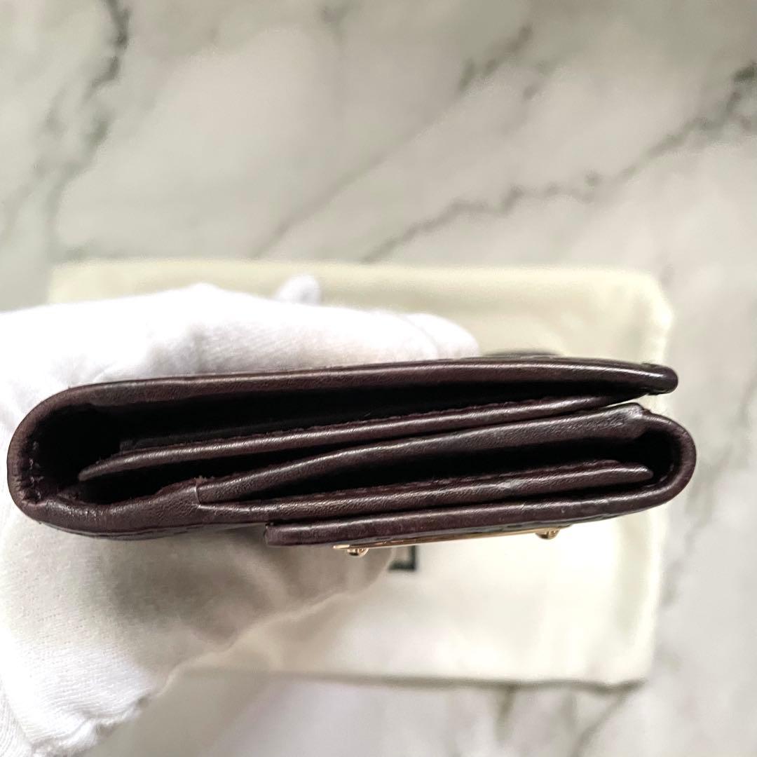 GUCCI グッチ　長財布　シマレザー　ロゴプレート 美品　0122-④