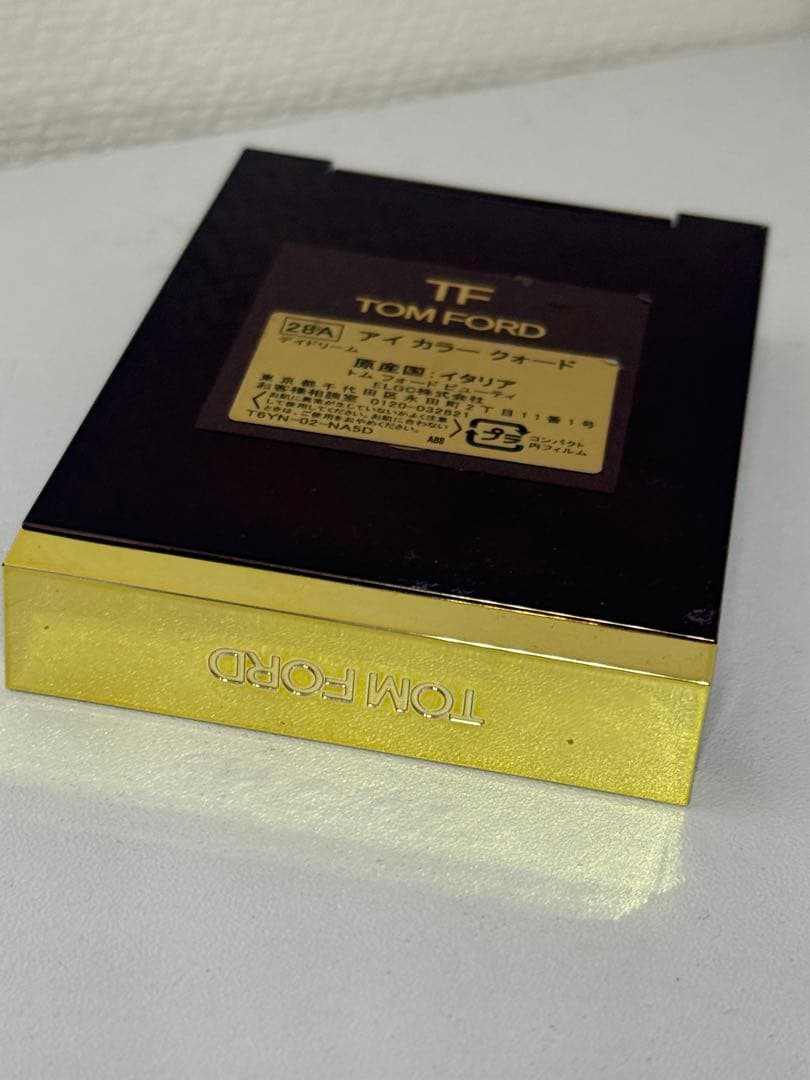 トムフォードアイカラークォード デイドリーム　28