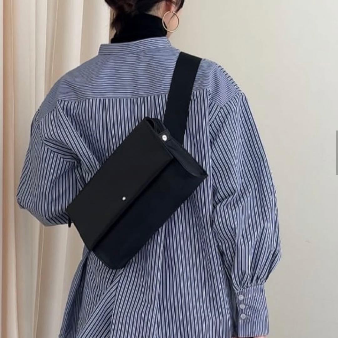 イアパピヨネ 《本革》ワイドテープショルダーバッグ ボディバッグ