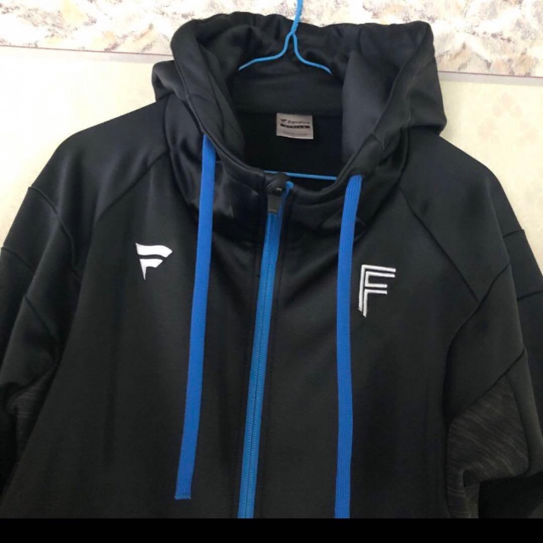 北海道日本ハムファイターズフード付き黒　監督・選手愛用2XL売り切れ終了